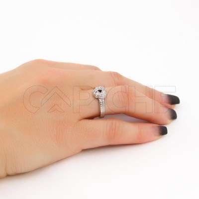 Anillo en acero Nudo