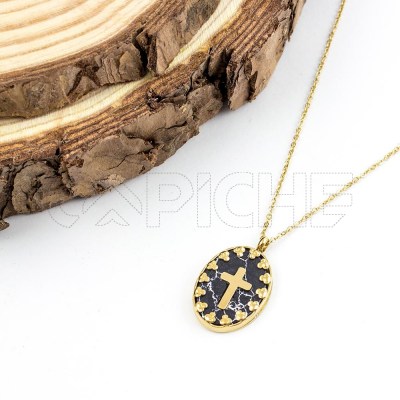 Collar en acero Cruz