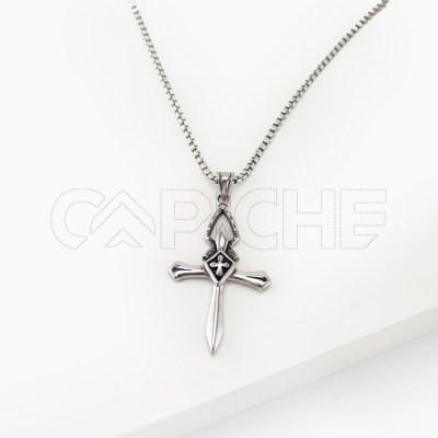 Collar em acero Cruz Nobre