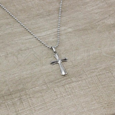 Collar em acero Cruz Gótica